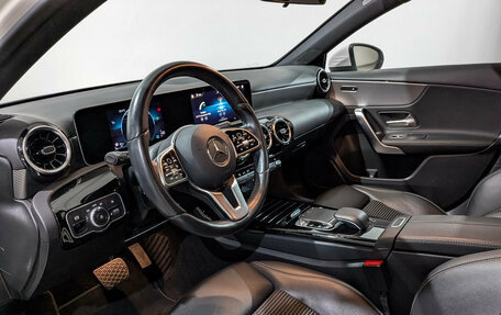 Mercedes-Benz A-Класс, 2020 год, 2 545 000 рублей, 15 фотография