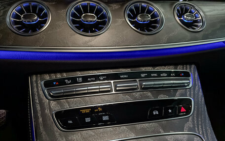 Mercedes-Benz E-Класс, 2020 год, 4 075 000 рублей, 21 фотография