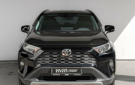 Toyota RAV4, 2021 год, 3 830 000 рублей, 2 фотография