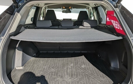 Toyota RAV4, 2021 год, 3 830 000 рублей, 10 фотография