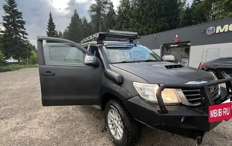 Toyota Hilux VII, 2014 год, 4 800 000 рублей, 2 фотография