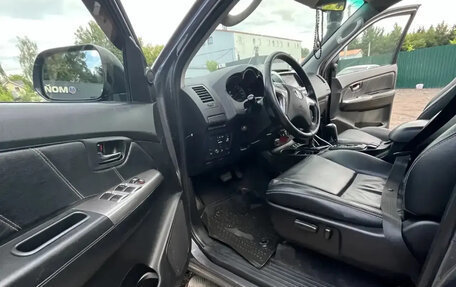 Toyota Hilux VII, 2014 год, 4 800 000 рублей, 15 фотография