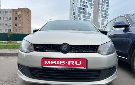 Volkswagen Polo VI (EU Market), 2014 год, 950 000 рублей, 3 фотография
