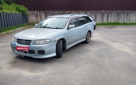 Nissan Avenir II, 2001 год, 160 000 рублей, 2 фотография