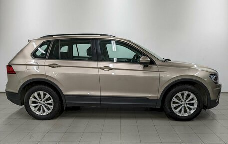 Volkswagen Tiguan II, 2020 год, 2 140 000 рублей, 4 фотография
