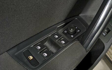 Volkswagen Tiguan II, 2020 год, 2 140 000 рублей, 12 фотография