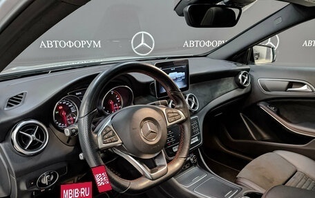 Mercedes-Benz GLA, 2018 год, 2 550 000 рублей, 15 фотография