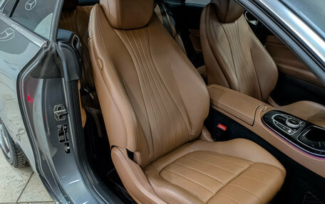Mercedes-Benz E-Класс, 2017 год, 2 950 000 рублей, 23 фотография