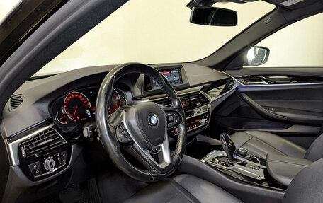 BMW 5 серия, 2018 год, 2 835 000 рублей, 15 фотография