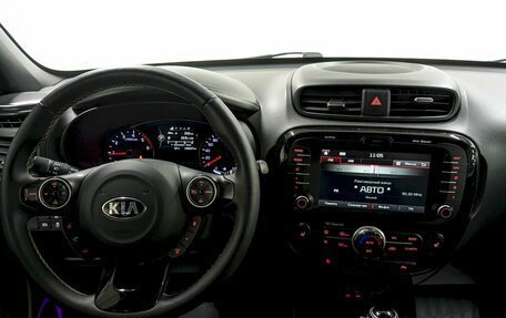 KIA Soul II рестайлинг, 2015 год, 1 150 000 рублей, 22 фотография