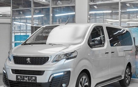 Peugeot Traveller I, 2018 год, 2 699 000 рублей, 1 фотография