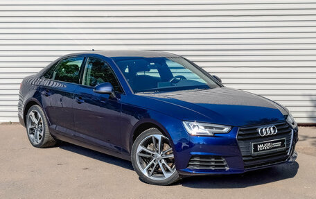Audi A4, 2019 год, 2 490 000 рублей, 4 фотография