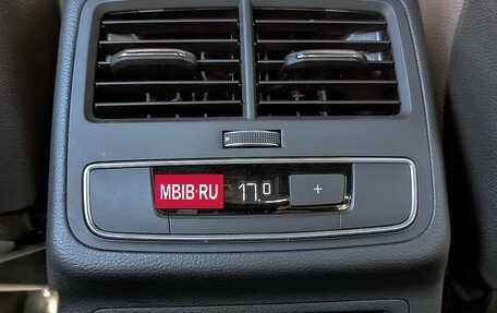 Audi A4, 2019 год, 2 490 000 рублей, 28 фотография