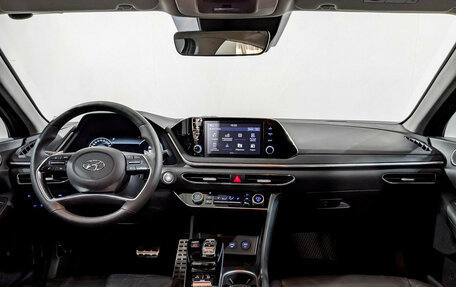 Hyundai Sonata VIII, 2020 год, 2 150 000 рублей, 14 фотография