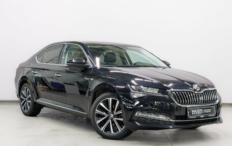 Skoda Superb III рестайлинг, 2025 год, 3 735 000 рублей, 4 фотография