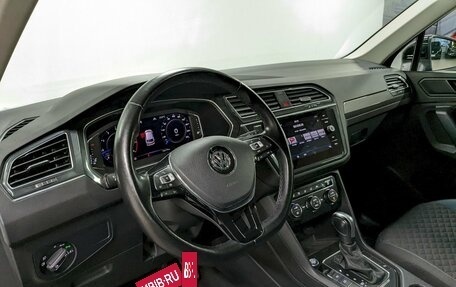 Volkswagen Tiguan II, 2019 год, 2 290 000 рублей, 13 фотография