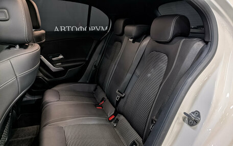Mercedes-Benz A-Класс, 2019 год, 2 350 000 рублей, 18 фотография