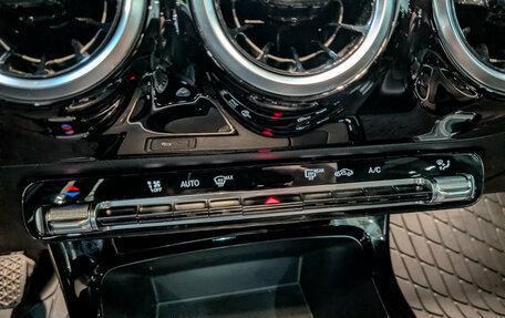 Mercedes-Benz A-Класс, 2019 год, 2 350 000 рублей, 25 фотография