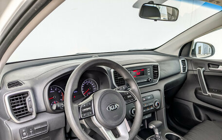 KIA Sportage IV рестайлинг, 2019 год, 2 265 000 рублей, 16 фотография