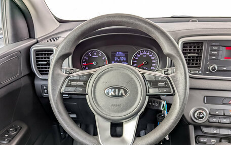 KIA Sportage IV рестайлинг, 2019 год, 2 265 000 рублей, 21 фотография
