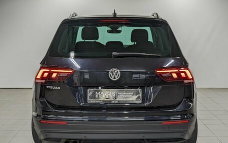 Volkswagen Tiguan II, 2019 год, 2 240 000 рублей, 6 фотография