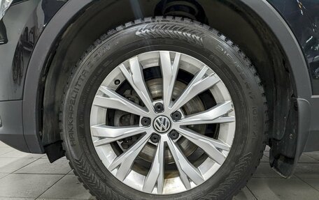 Volkswagen Tiguan II, 2019 год, 2 240 000 рублей, 18 фотография