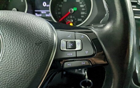Volkswagen Tiguan II, 2019 год, 2 240 000 рублей, 28 фотография