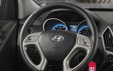 Hyundai ix35 I рестайлинг, 2012 год, 999 000 рублей, 10 фотография