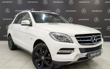 Mercedes-Benz M-Класс, 2012 год, 2 290 000 рублей, 3 фотография