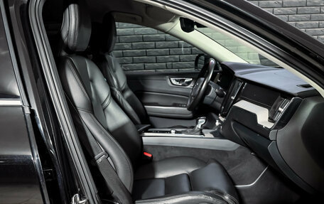 Volvo XC60 II, 2019 год, 3 700 000 рублей, 12 фотография