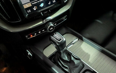 Volvo XC60 II, 2019 год, 3 700 000 рублей, 16 фотография