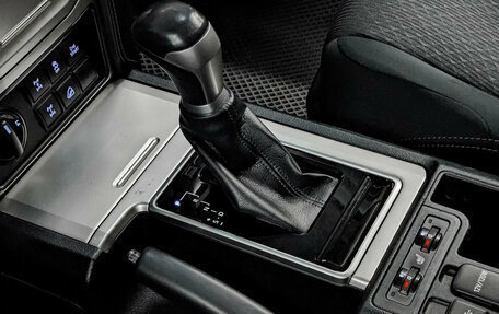 Toyota Land Cruiser Prado 150 рестайлинг 2, 2021 год, 6 590 000 рублей, 27 фотография