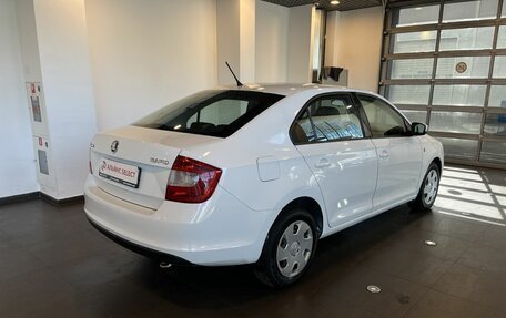 Skoda Rapid I, 2014 год, 687 000 рублей, 3 фотография