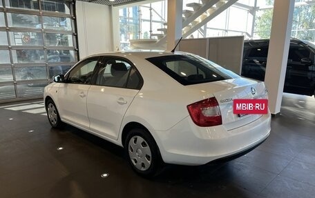 Skoda Rapid I, 2014 год, 687 000 рублей, 5 фотография