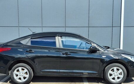 Hyundai Solaris II рестайлинг, 2018 год, 975 000 рублей, 8 фотография