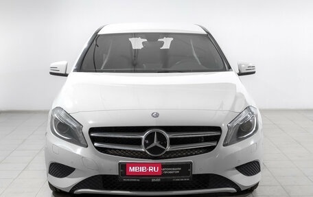 Mercedes-Benz A-Класс, 2014 год, 1 465 000 рублей, 2 фотография