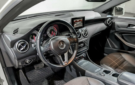 Mercedes-Benz A-Класс, 2014 год, 1 465 000 рублей, 16 фотография