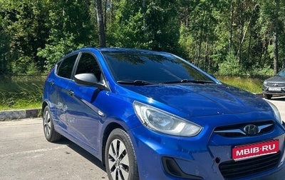 Hyundai Solaris II рестайлинг, 2013 год, 650 000 рублей, 1 фотография