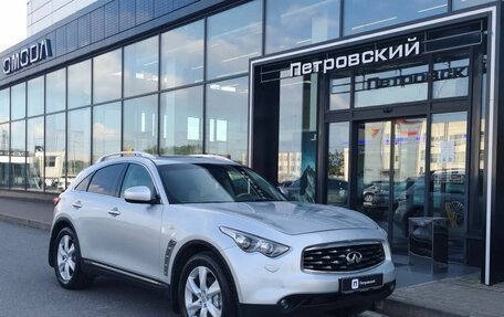 Infiniti FX II, 2010 год, 1 850 000 рублей, 1 фотография
