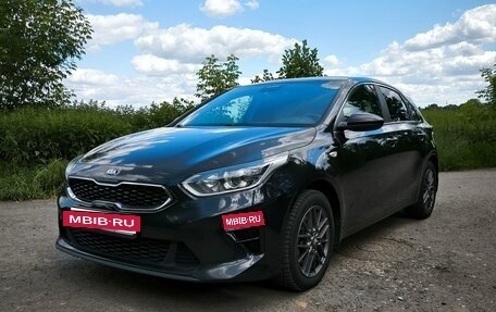 KIA cee'd III, 2018 год, 1 900 000 рублей, 2 фотография