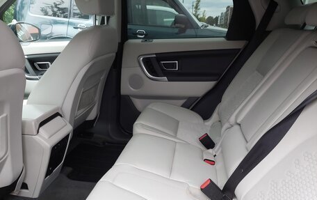 Land Rover Discovery Sport I рестайлинг, 2015 год, 2 200 000 рублей, 11 фотография