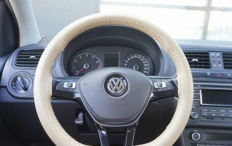 Volkswagen Polo VI (EU Market), 2015 год, 980 000 рублей, 14 фотография
