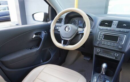 Volkswagen Polo VI (EU Market), 2015 год, 980 000 рублей, 13 фотография