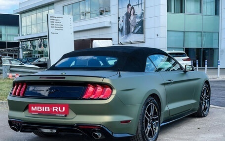 Ford Mustang VI рестайлинг, 2018 год, 2 998 000 рублей, 6 фотография