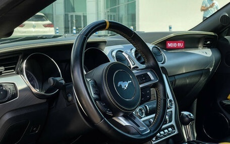 Ford Mustang VI рестайлинг, 2018 год, 2 998 000 рублей, 13 фотография