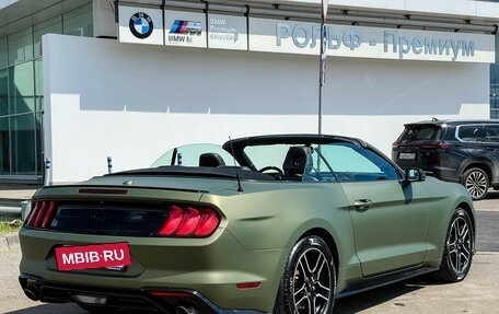 Ford Mustang VI рестайлинг, 2018 год, 2 998 000 рублей, 23 фотография