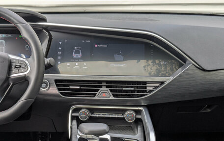 Geely Tugella FY11, 2024 год, 3 295 000 рублей, 16 фотография