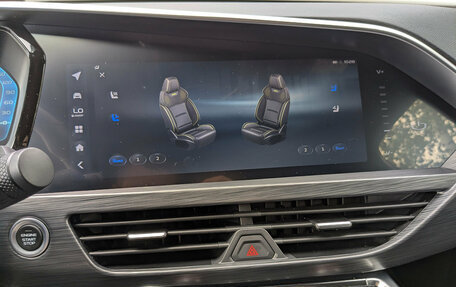 Geely Tugella FY11, 2024 год, 3 295 000 рублей, 26 фотография