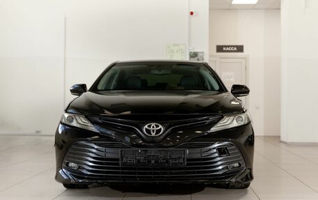 Toyota Camry, 2019 год, 3 144 000 рублей, 2 фотография