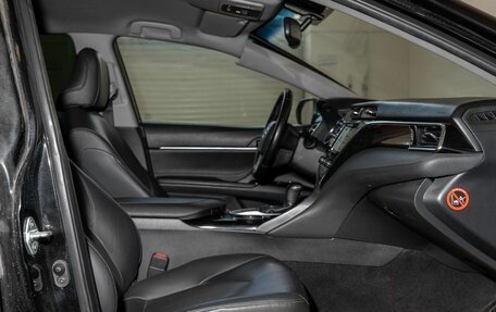Toyota Camry, 2019 год, 3 144 000 рублей, 13 фотография